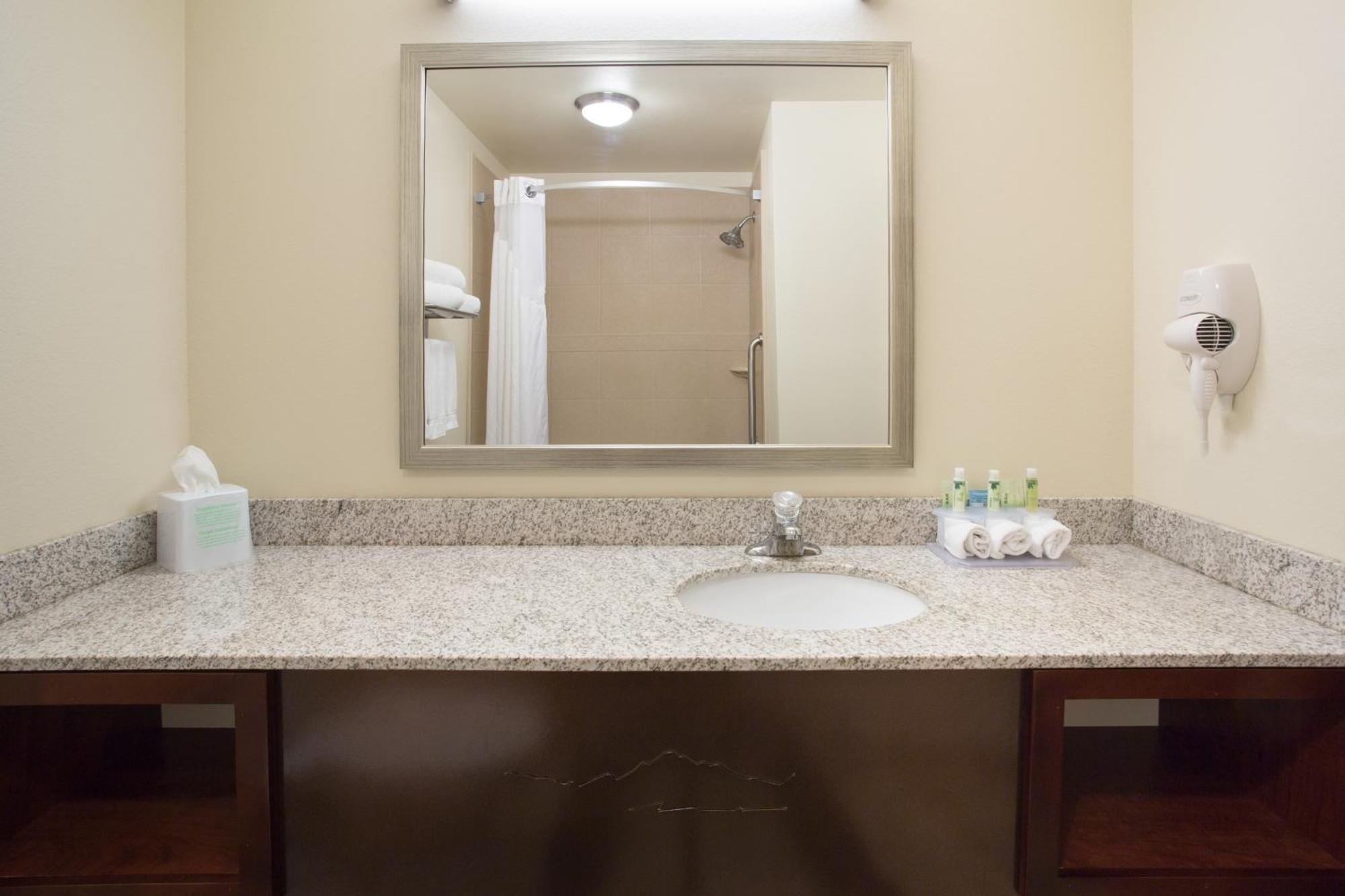 Holiday Inn Express & Suites Glendive By Ihg Luaran gambar