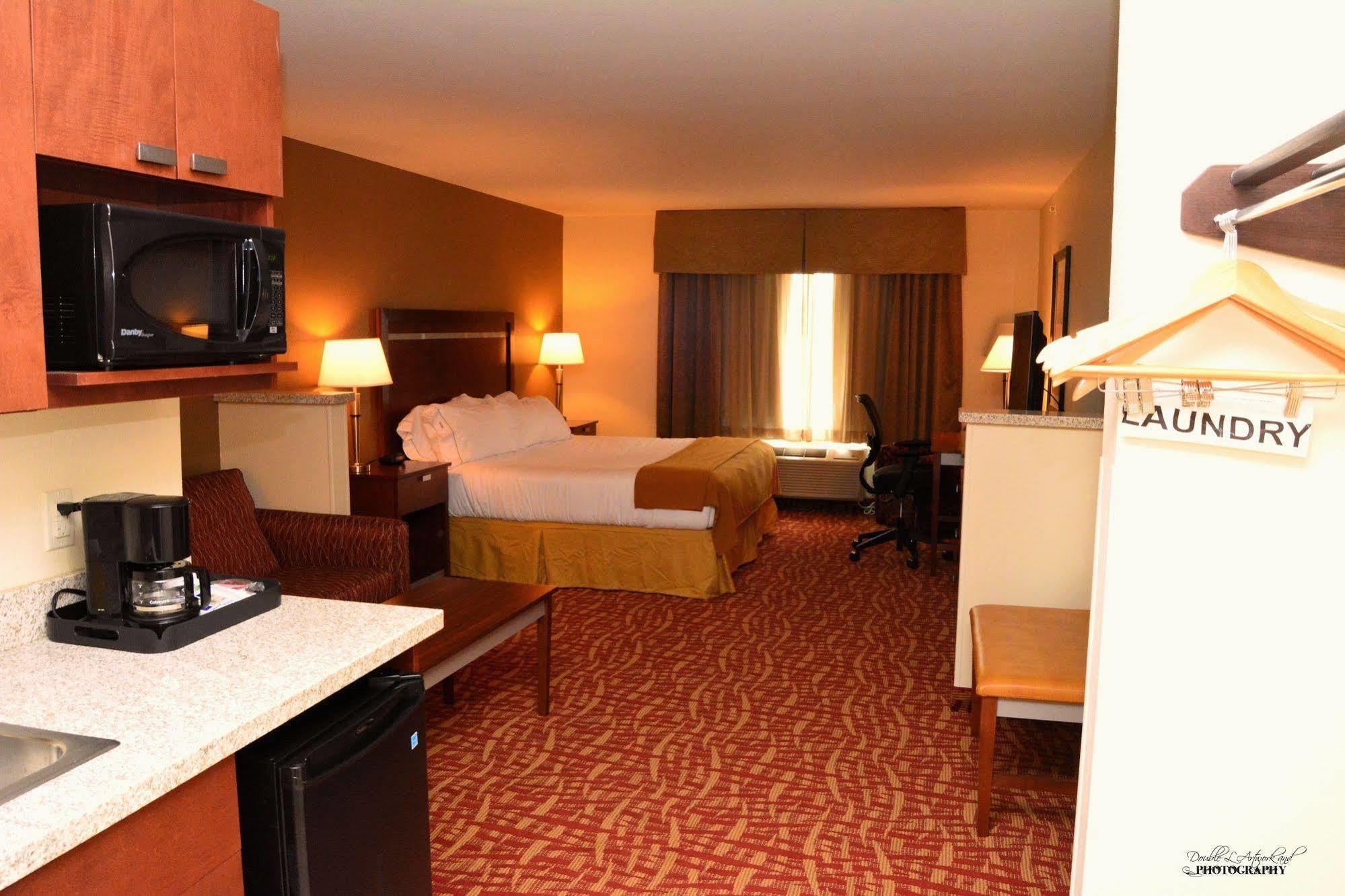 Holiday Inn Express & Suites Glendive By Ihg Luaran gambar